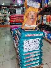 Pilha de rações em promoção dentro da ICUI